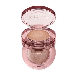 WANDER BEAUTY Double Date Eyeshadow Duo
Smitten/Swoon